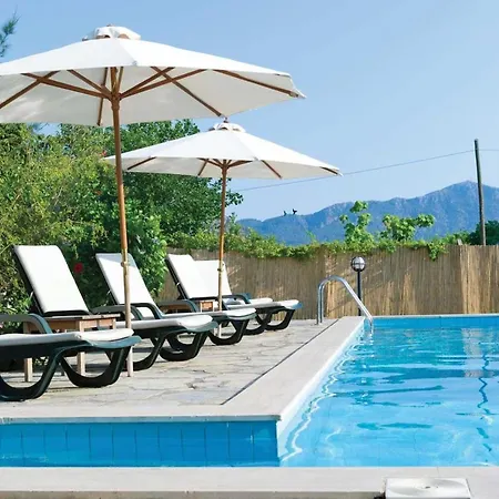 Villa D'louca
